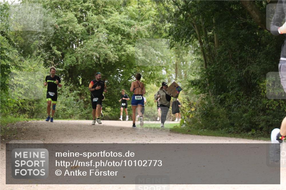 30.08.2026 - Elbe Triathlon Hamburg Antke Förster http://msf.ph/oto/10102773 30.08.2026 11:34:17 Laufen 246, 050, 844 meine-sportfotos.de