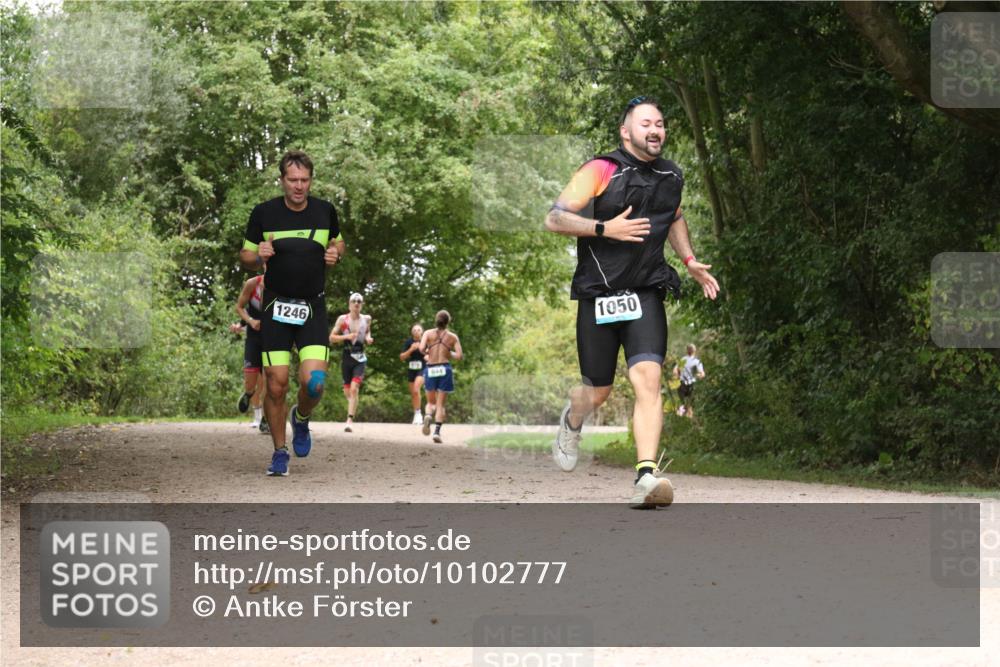 30.08.2026 - Elbe Triathlon Hamburg Antke Förster http://msf.ph/oto/10102777 30.08.2026 11:34:21 Laufen 1246, 844, 1050 meine-sportfotos.de
