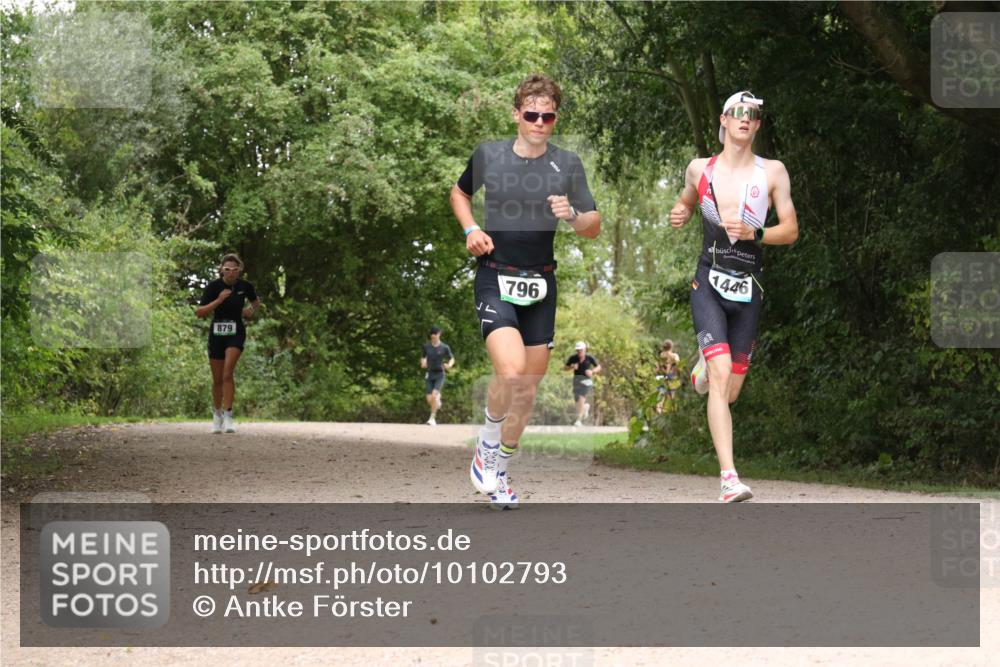 30.08.2026 - Elbe Triathlon Hamburg Antke Förster http://msf.ph/oto/10102793 30.08.2026 11:34:28 Laufen 879, 796, 1446 meine-sportfotos.de