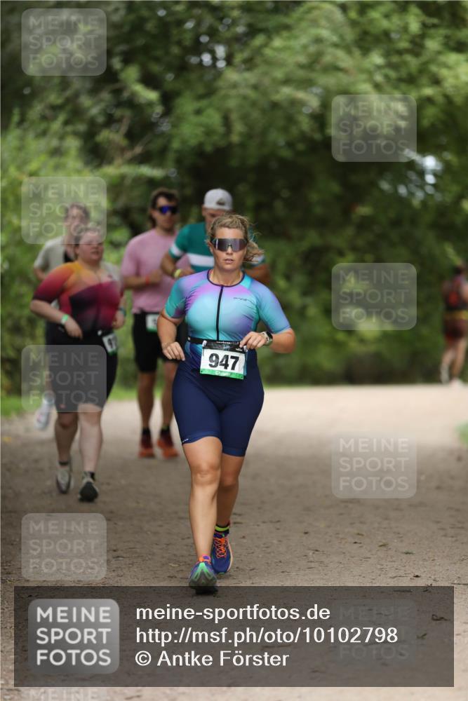 30.08.2026 - Elbe Triathlon Hamburg Antke Förster http://msf.ph/oto/10102798 30.08.2026 11:30:03 Laufen 947 meine-sportfotos.de