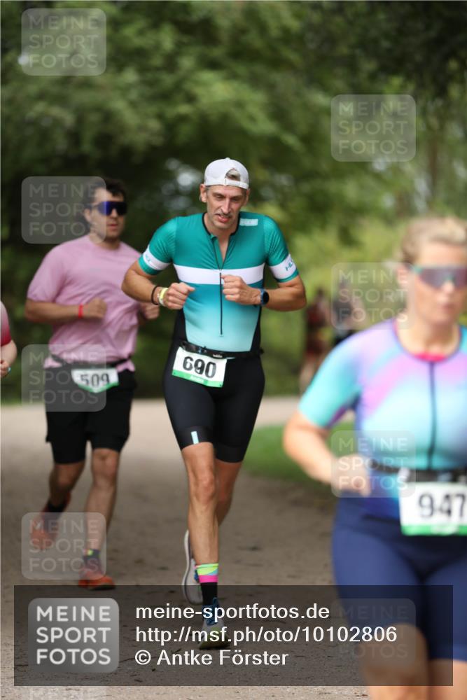 30.08.2026 - Elbe Triathlon Hamburg Antke Förster http://msf.ph/oto/10102806 30.08.2026 11:30:06 Laufen 509, 690, 947 meine-sportfotos.de