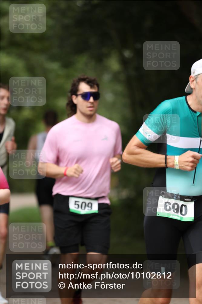 30.08.2026 - Elbe Triathlon Hamburg Antke Förster http://msf.ph/oto/10102812 30.08.2026 11:30:07 Laufen 509, 690 meine-sportfotos.de