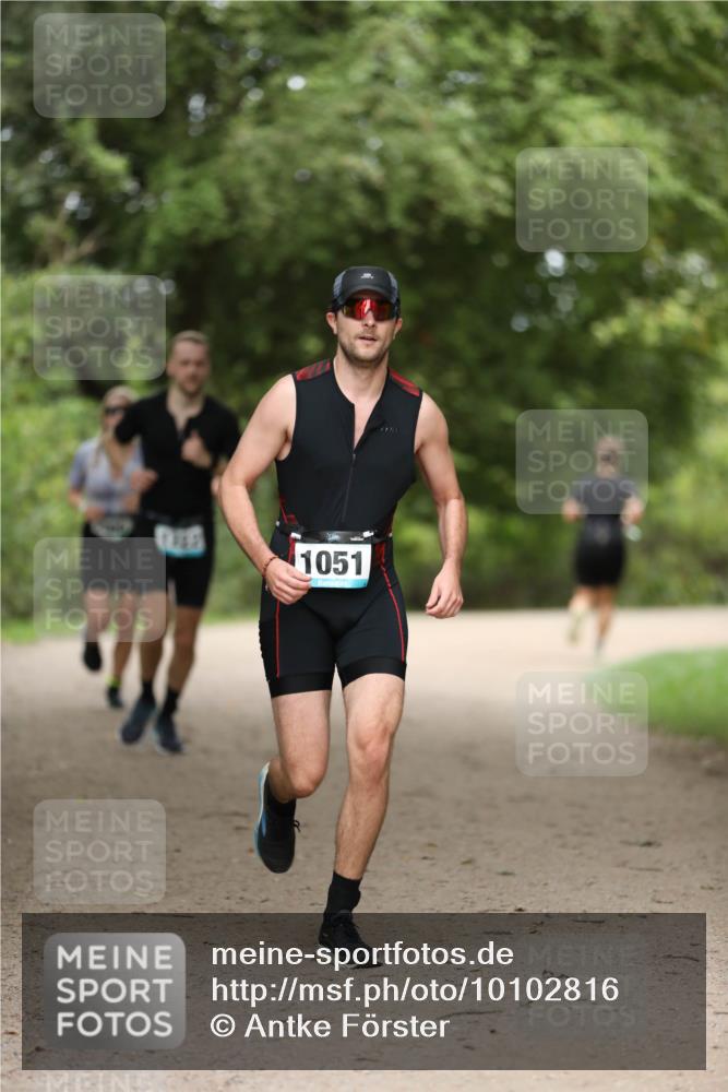 30.08.2026 - Elbe Triathlon Hamburg Antke Förster http://msf.ph/oto/10102816 30.08.2026 11:30:18 Laufen 1051 meine-sportfotos.de