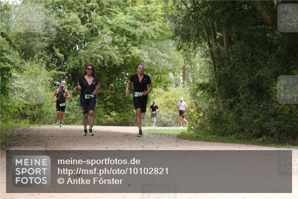 30.08.2026 - Elbe Triathlon Hamburg Antke Förster http://msf.ph/oto/10102821 30.08.2026 11:34:49 Laufen 696, 1122, 757 meine-sportfotos.de