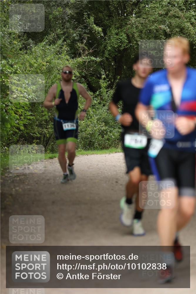 30.08.2026 - Elbe Triathlon Hamburg Antke Förster http://msf.ph/oto/10102838 30.08.2026 11:30:36 Laufen  meine-sportfotos.de
