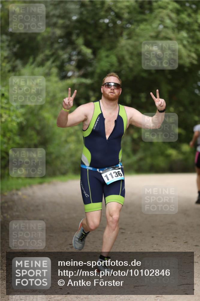 30.08.2026 - Elbe Triathlon Hamburg Antke Förster http://msf.ph/oto/10102846 30.08.2026 11:30:40 Laufen 1136 meine-sportfotos.de