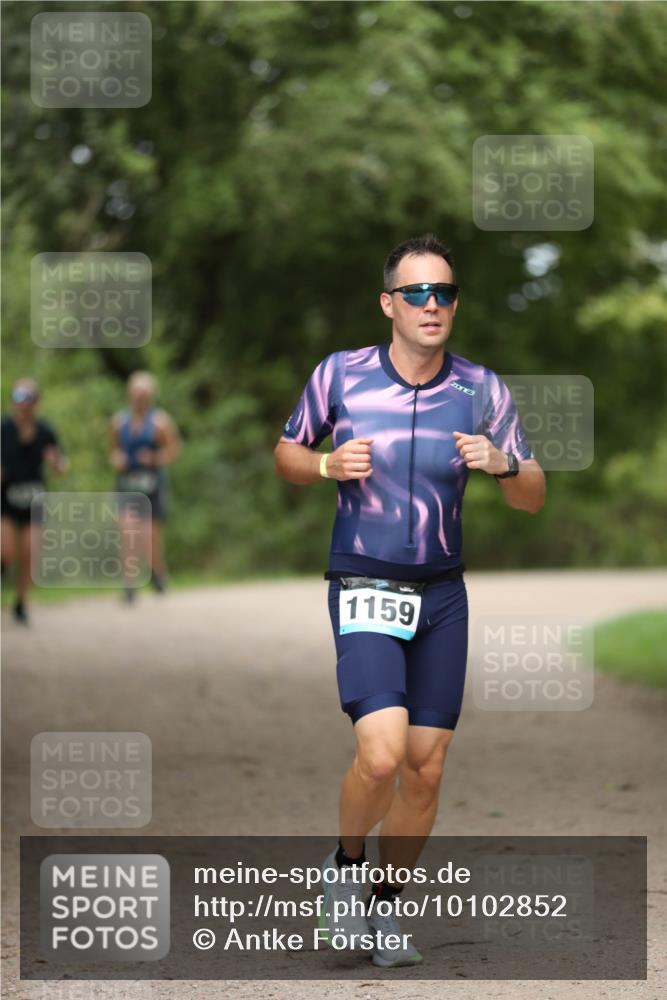 30.08.2026 - Elbe Triathlon Hamburg Antke Förster http://msf.ph/oto/10102852 30.08.2026 11:30:48 Laufen 3, 1159 meine-sportfotos.de