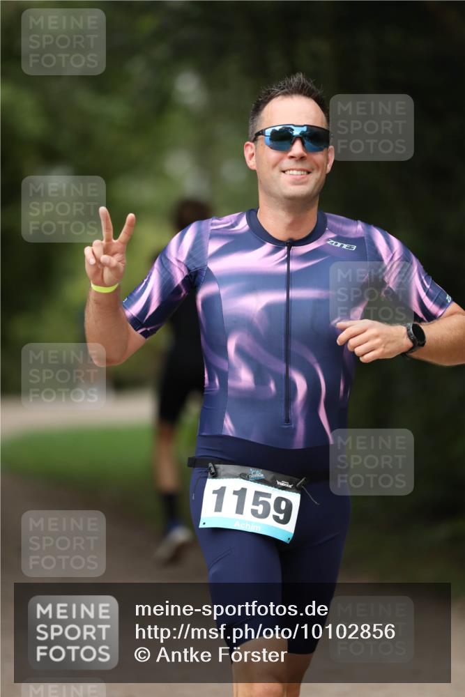 30.08.2026 - Elbe Triathlon Hamburg Antke Förster http://msf.ph/oto/10102856 30.08.2026 11:30:49 Laufen 3, 1159 meine-sportfotos.de