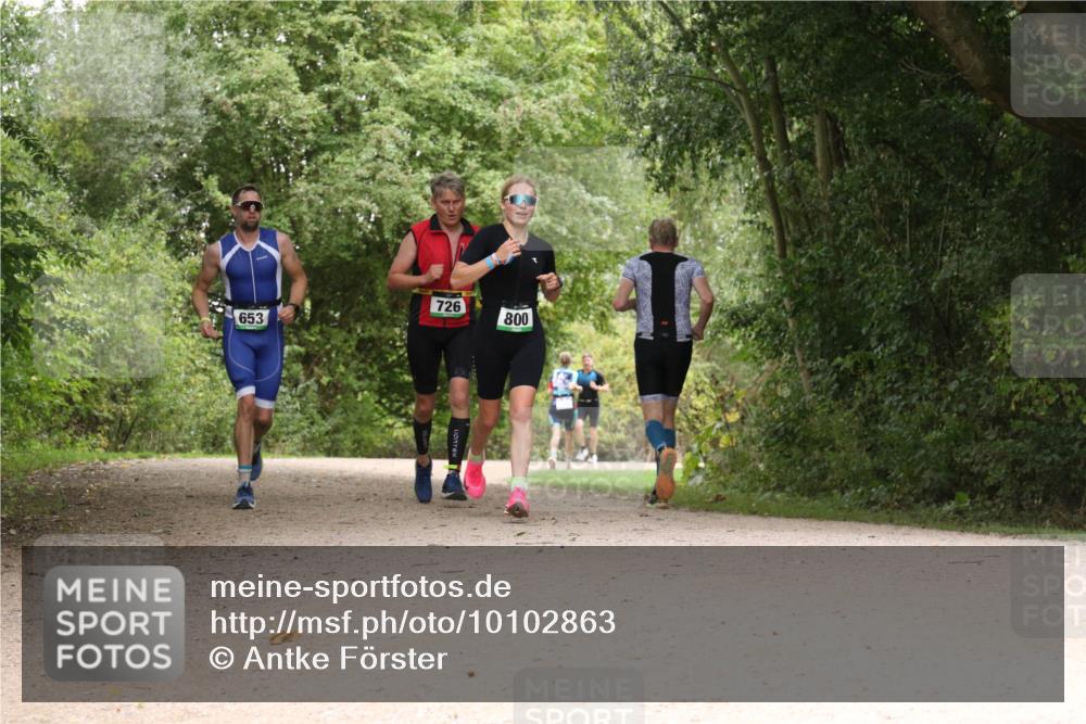 30.08.2026 - Elbe Triathlon Hamburg Antke Förster http://msf.ph/oto/10102863 30.08.2026 11:35:10 Laufen 726, 653, 800 meine-sportfotos.de