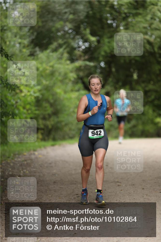 30.08.2026 - Elbe Triathlon Hamburg Antke Förster http://msf.ph/oto/10102864 30.08.2026 11:30:55 Laufen 942 meine-sportfotos.de