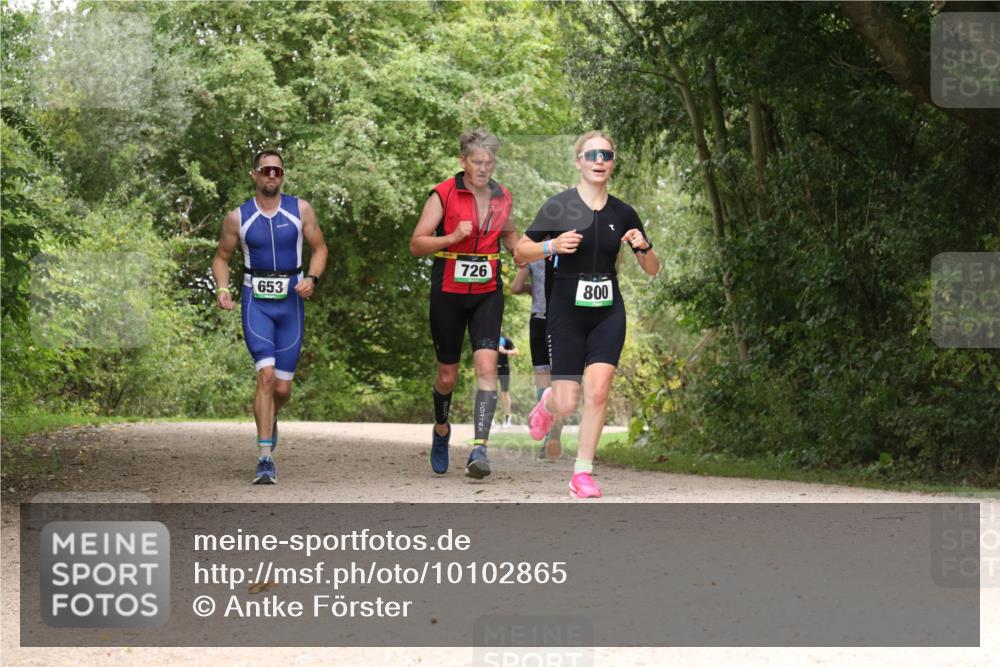30.08.2026 - Elbe Triathlon Hamburg Antke Förster http://msf.ph/oto/10102865 30.08.2026 11:35:11 Laufen 726, 653, 800 meine-sportfotos.de