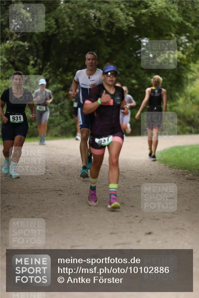 30.08.2026 - Elbe Triathlon Hamburg Antke Förster http://msf.ph/oto/10102886 30.08.2026 11:31:16 Laufen 931 meine-sportfotos.de