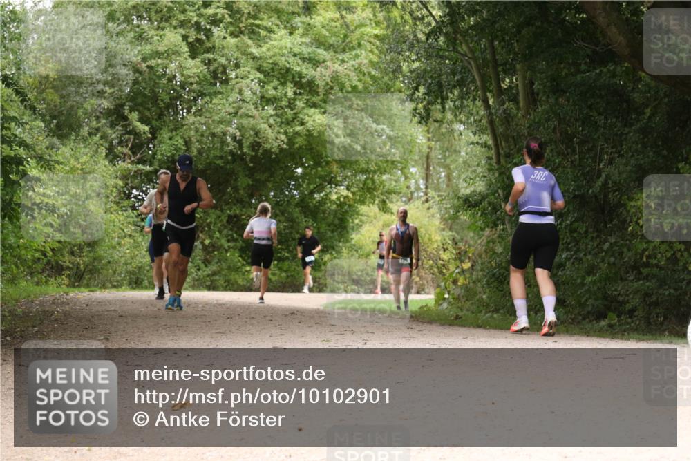 30.08.2026 - Elbe Triathlon Hamburg Antke Förster http://msf.ph/oto/10102901 30.08.2026 11:35:40 Laufen 1251, 3 meine-sportfotos.de