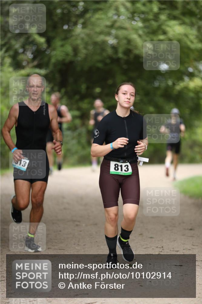 30.08.2026 - Elbe Triathlon Hamburg Antke Förster http://msf.ph/oto/10102914 30.08.2026 11:31:28 Laufen 13, 813 meine-sportfotos.de