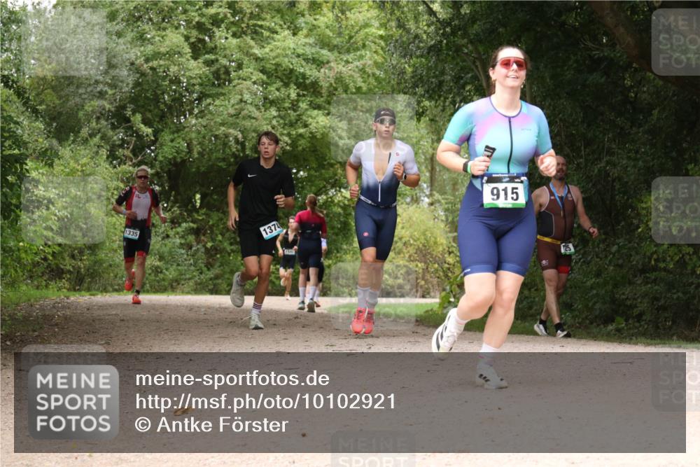 30.08.2026 - Elbe Triathlon Hamburg Antke Förster http://msf.ph/oto/10102921 30.08.2026 11:35:49 Laufen 1335, 1374, 915 meine-sportfotos.de