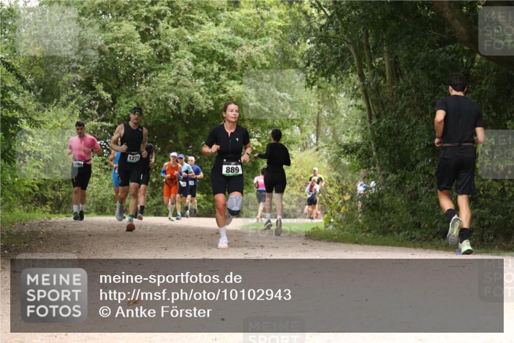 30.08.2026 - Elbe Triathlon Hamburg Antke Förster http://msf.ph/oto/10102943 30.08.2026 11:36:06 Laufen 1064, 1271, 889 meine-sportfotos.de