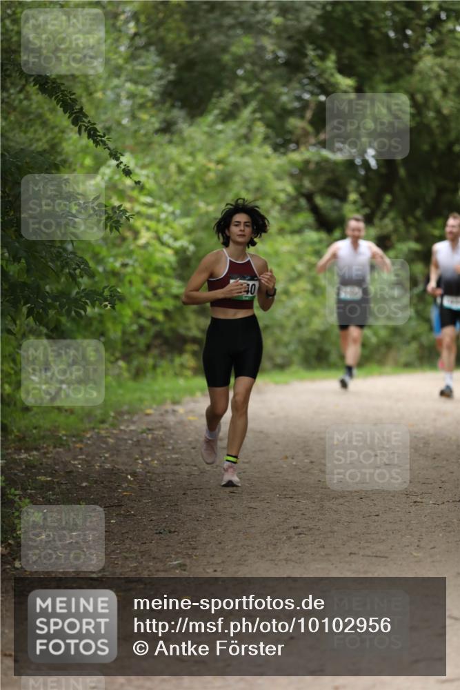 30.08.2026 - Elbe Triathlon Hamburg Antke Förster http://msf.ph/oto/10102956 30.08.2026 11:32:16 Laufen 40 meine-sportfotos.de