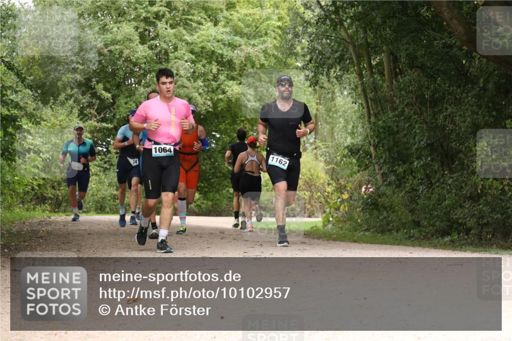 30.08.2026 - Elbe Triathlon Hamburg Antke Förster http://msf.ph/oto/10102957 30.08.2026 11:36:11 Laufen 54, 1064, 1162 meine-sportfotos.de