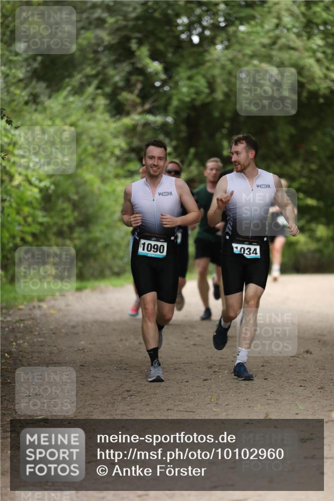 30.08.2026 - Elbe Triathlon Hamburg Antke Förster http://msf.ph/oto/10102960 30.08.2026 11:32:22 Laufen 1090, 034 meine-sportfotos.de