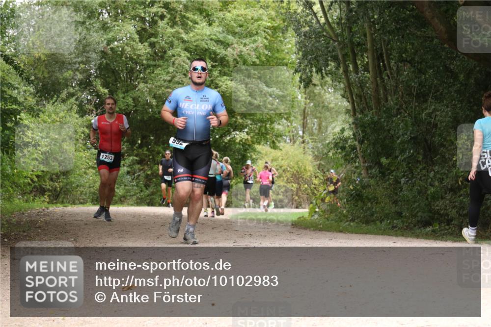 30.08.2026 - Elbe Triathlon Hamburg Antke Förster http://msf.ph/oto/10102983 30.08.2026 11:36:25 Laufen 1253, 992 meine-sportfotos.de