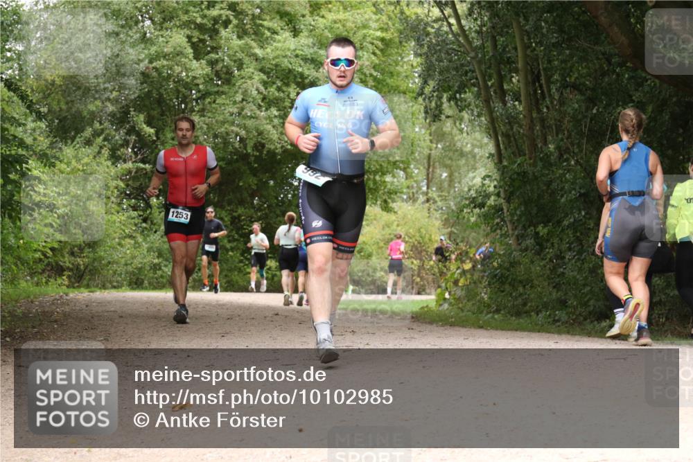 30.08.2026 - Elbe Triathlon Hamburg Antke Förster http://msf.ph/oto/10102985 30.08.2026 11:36:26 Laufen 932, 1253 meine-sportfotos.de