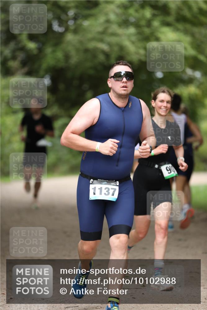 30.08.2026 - Elbe Triathlon Hamburg Antke Förster http://msf.ph/oto/10102988 30.08.2026 11:32:31 Laufen 90, 1137 meine-sportfotos.de