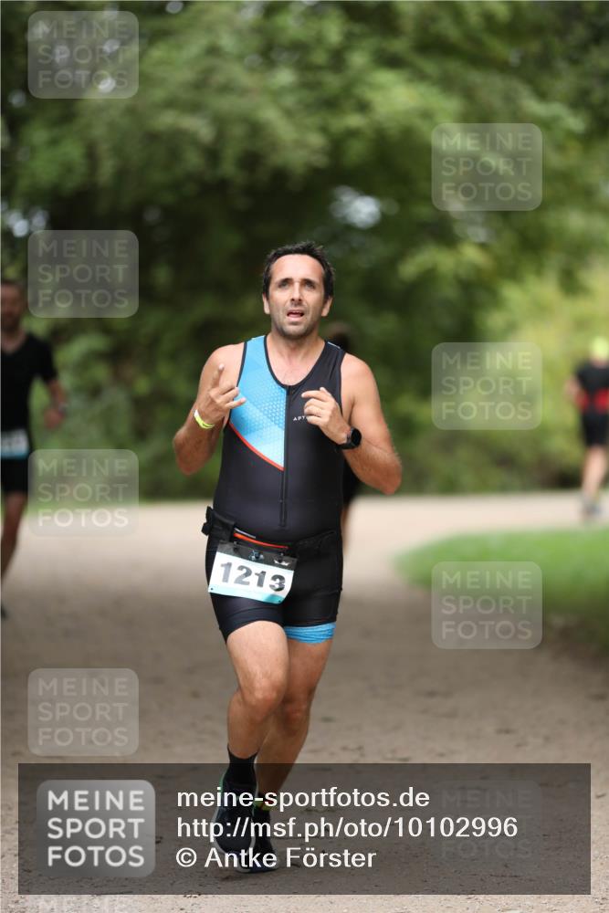 30.08.2026 - Elbe Triathlon Hamburg Antke Förster http://msf.ph/oto/10102996 30.08.2026 11:32:52 Laufen 1213 meine-sportfotos.de