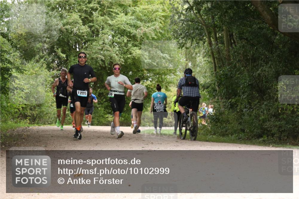 30.08.2026 - Elbe Triathlon Hamburg Antke Förster http://msf.ph/oto/10102999 30.08.2026 11:36:35 Laufen 1205, 836 meine-sportfotos.de