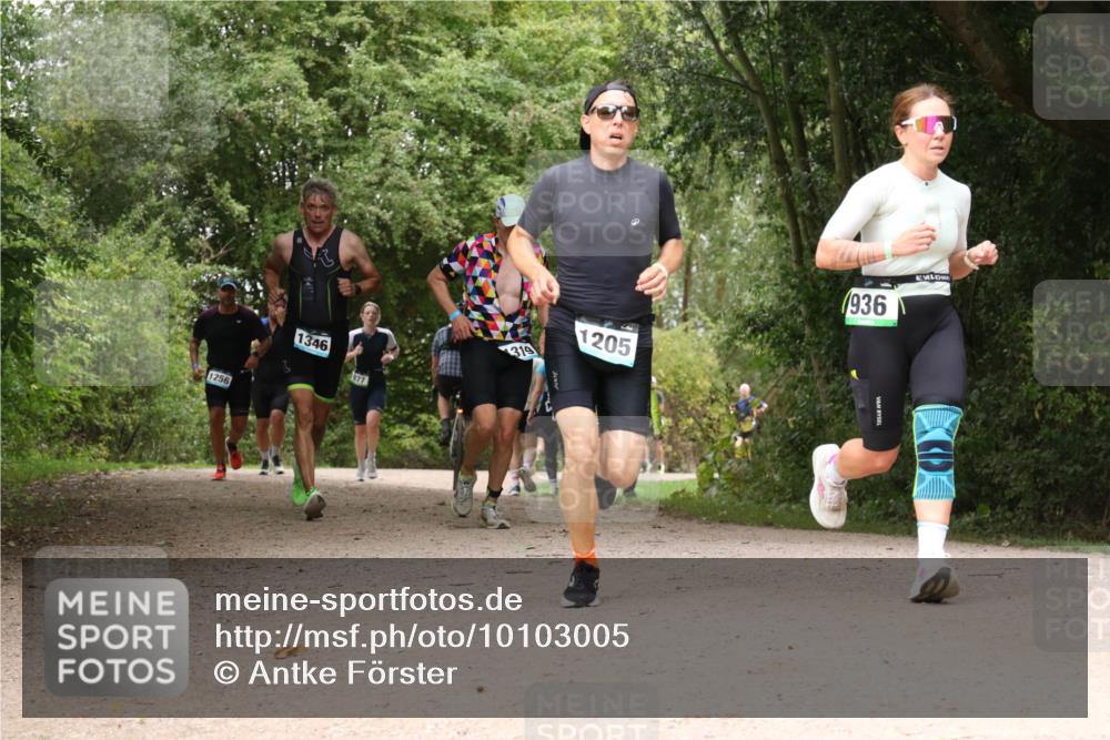30.08.2026 - Elbe Triathlon Hamburg Antke Förster http://msf.ph/oto/10103005 30.08.2026 11:36:37 Laufen 1256, 1346, 877, 319, 1205, 936 meine-sportfotos.de
