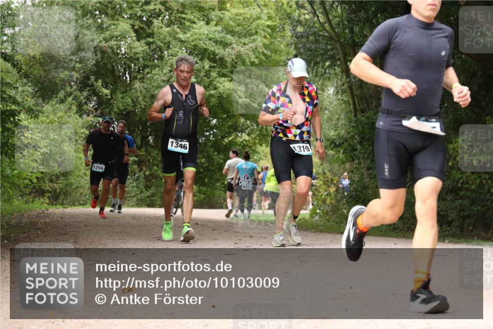 30.08.2026 - Elbe Triathlon Hamburg Antke Förster http://msf.ph/oto/10103009 30.08.2026 11:36:39 Laufen 1256, 1346, 319 meine-sportfotos.de