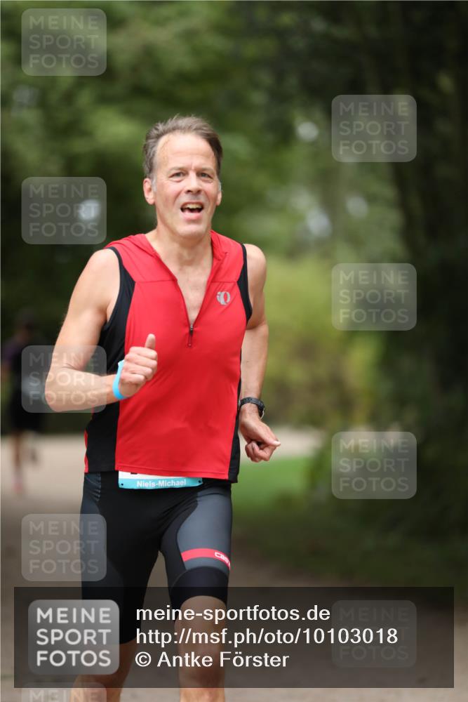 30.08.2026 - Elbe Triathlon Hamburg Antke Förster http://msf.ph/oto/10103018 30.08.2026 11:33:09 Laufen  meine-sportfotos.de