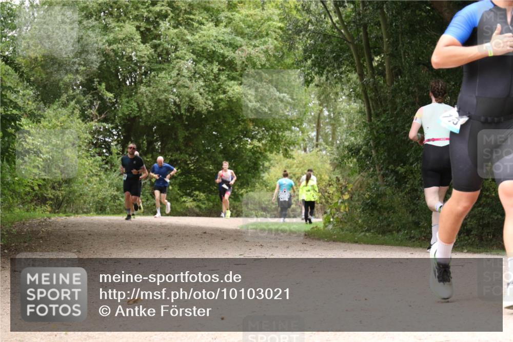 30.08.2026 - Elbe Triathlon Hamburg Antke Förster http://msf.ph/oto/10103021 30.08.2026 11:36:45 Laufen  meine-sportfotos.de