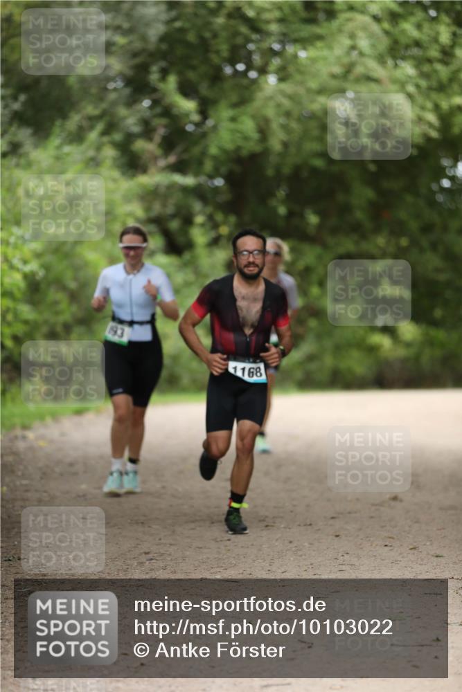 30.08.2026 - Elbe Triathlon Hamburg Antke Förster http://msf.ph/oto/10103022 30.08.2026 11:33:20 Laufen 193, 1168 meine-sportfotos.de
