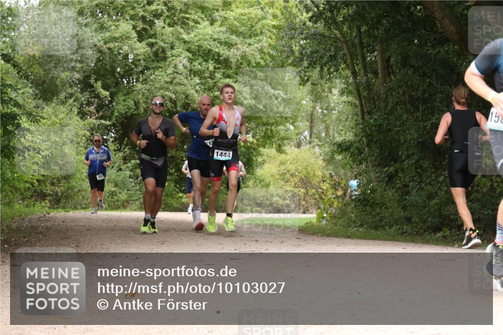 30.08.2026 - Elbe Triathlon Hamburg Antke Förster http://msf.ph/oto/10103027 30.08.2026 11:36:53 Laufen 66, 1444, 15 meine-sportfotos.de