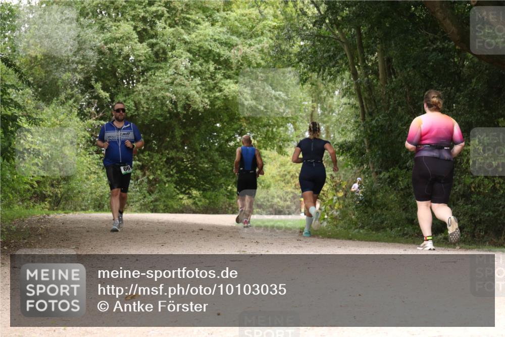 30.08.2026 - Elbe Triathlon Hamburg Antke Förster http://msf.ph/oto/10103035 30.08.2026 11:36:57 Laufen 99 meine-sportfotos.de