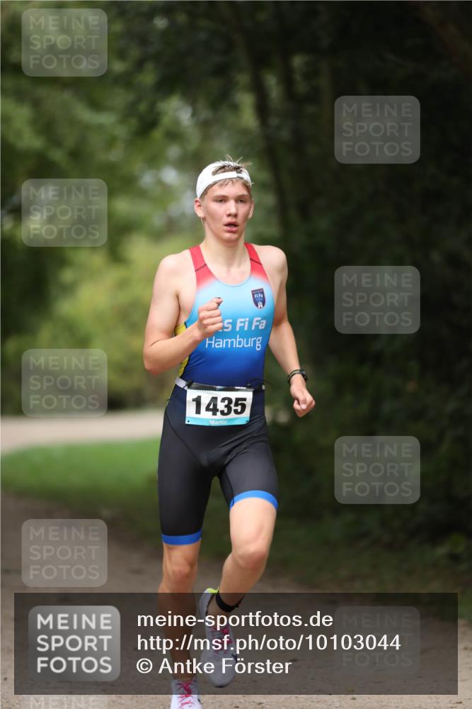 30.08.2026 - Elbe Triathlon Hamburg Antke Förster http://msf.ph/oto/10103044 30.08.2026 11:33:49 Laufen 1435 meine-sportfotos.de