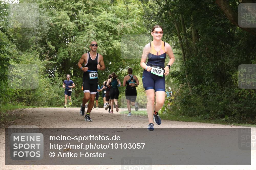 30.08.2026 - Elbe Triathlon Hamburg Antke Förster http://msf.ph/oto/10103057 30.08.2026 11:37:18 Laufen 1247, 802 meine-sportfotos.de