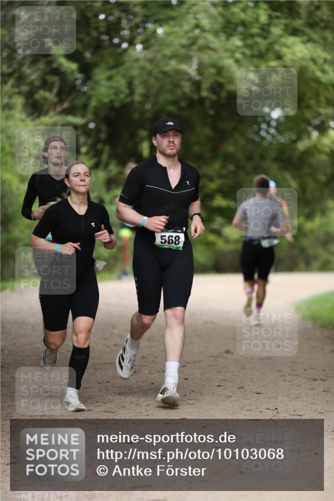 30.08.2026 - Elbe Triathlon Hamburg Antke Förster http://msf.ph/oto/10103068 30.08.2026 11:34:13 Laufen 568 meine-sportfotos.de