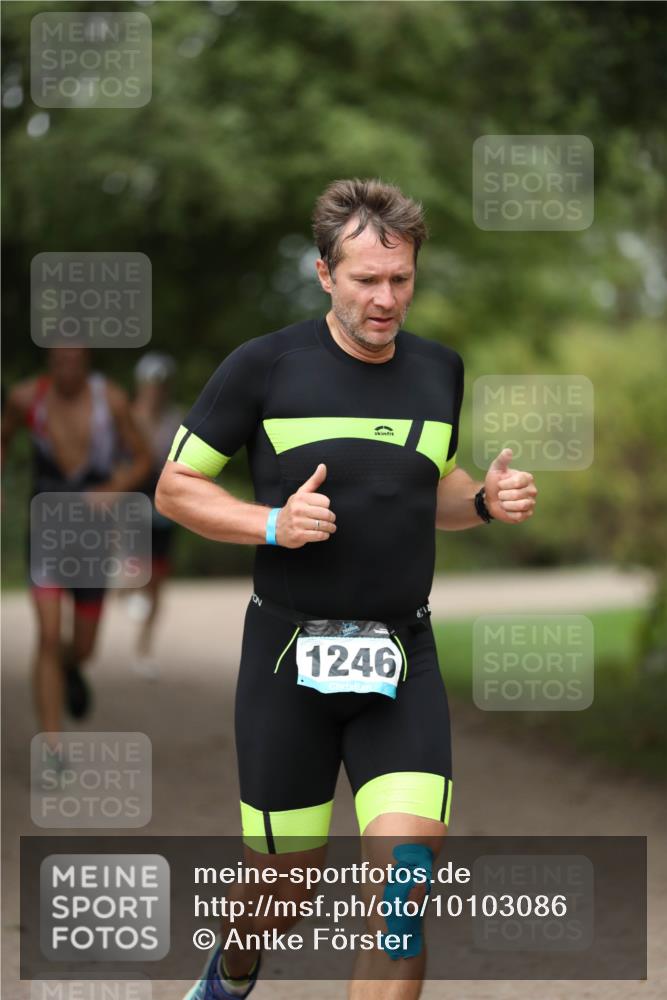 30.08.2026 - Elbe Triathlon Hamburg Antke Förster http://msf.ph/oto/10103086 30.08.2026 11:34:23 Laufen 1246 meine-sportfotos.de