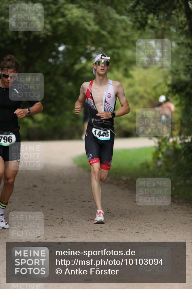 30.08.2026 - Elbe Triathlon Hamburg Antke Förster http://msf.ph/oto/10103094 30.08.2026 11:34:27 Laufen 796, 1446 meine-sportfotos.de