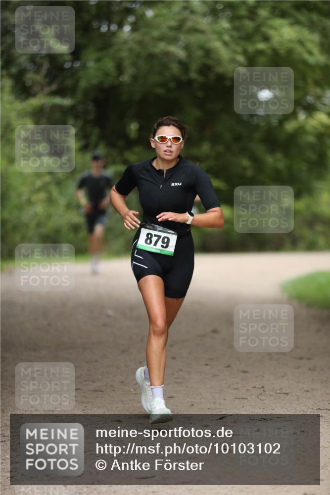 30.08.2026 - Elbe Triathlon Hamburg Antke Förster http://msf.ph/oto/10103102 30.08.2026 11:34:32 Laufen 2, 879 meine-sportfotos.de