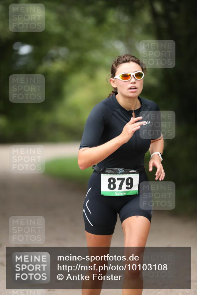 30.08.2026 - Elbe Triathlon Hamburg Antke Förster http://msf.ph/oto/10103108 30.08.2026 11:34:33 Laufen 879 meine-sportfotos.de