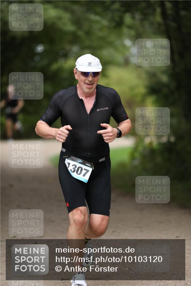 30.08.2026 - Elbe Triathlon Hamburg Antke Förster http://msf.ph/oto/10103120 30.08.2026 11:34:42 Laufen 1307, 1500 meine-sportfotos.de