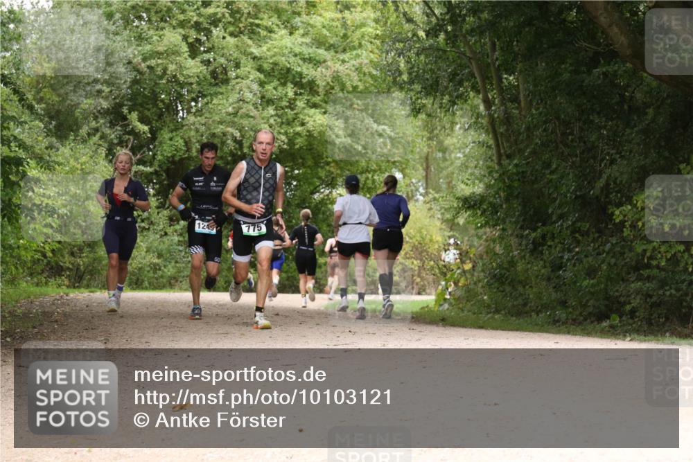 30.08.2026 - Elbe Triathlon Hamburg Antke Förster http://msf.ph/oto/10103121 30.08.2026 11:37:59 Laufen 1245, 775 meine-sportfotos.de