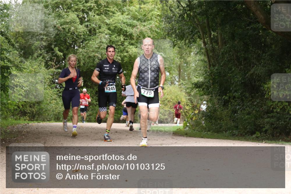 30.08.2026 - Elbe Triathlon Hamburg Antke Förster http://msf.ph/oto/10103125 30.08.2026 11:38:00 Laufen 1245, 775 meine-sportfotos.de