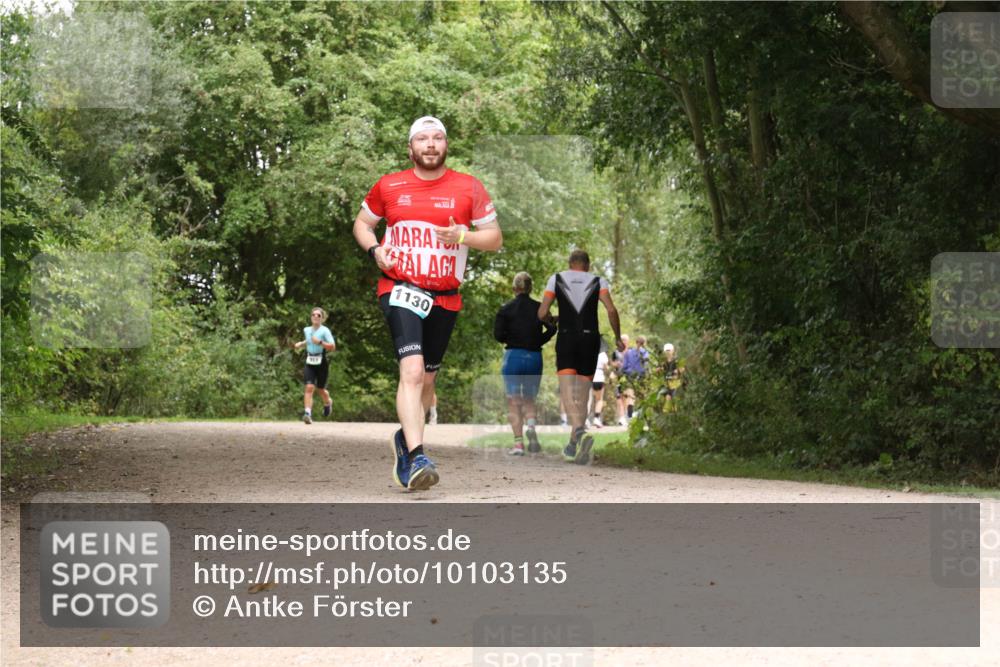 30.08.2026 - Elbe Triathlon Hamburg Antke Förster http://msf.ph/oto/10103135 30.08.2026 11:38:09 Laufen 1130 meine-sportfotos.de