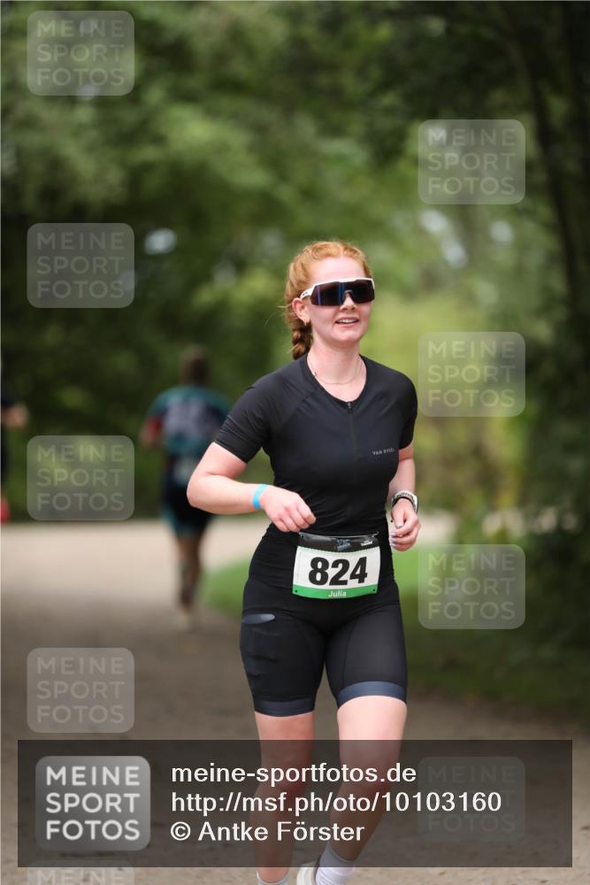 30.08.2026 - Elbe Triathlon Hamburg Antke Förster http://msf.ph/oto/10103160 30.08.2026 11:35:03 Laufen 824 meine-sportfotos.de