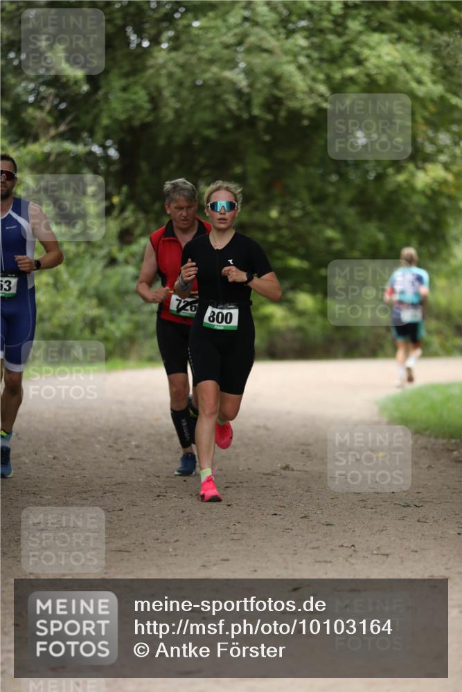 30.08.2026 - Elbe Triathlon Hamburg Antke Förster http://msf.ph/oto/10103164 30.08.2026 11:35:10 Laufen 53, 726, 800 meine-sportfotos.de