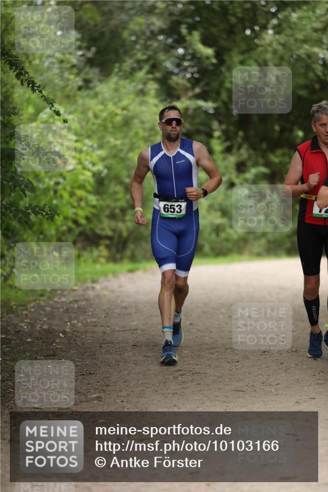 30.08.2026 - Elbe Triathlon Hamburg Antke Förster http://msf.ph/oto/10103166 30.08.2026 11:35:10 Laufen 653 meine-sportfotos.de