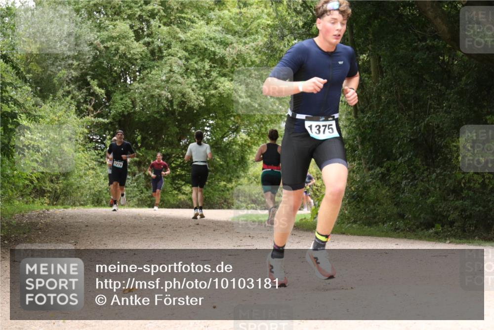 30.08.2026 - Elbe Triathlon Hamburg Antke Förster http://msf.ph/oto/10103181 30.08.2026 11:38:50 Laufen 1278, 1375 meine-sportfotos.de